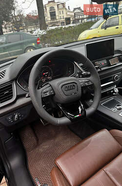 Внедорожник / Кроссовер Audi Q5 2018 в 