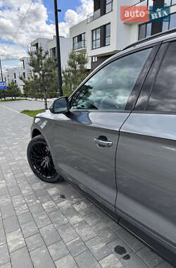 Внедорожник / Кроссовер Audi Q5 2018 в 