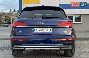 Внедорожник / Кроссовер Audi Q5 2021 в 