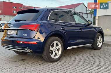 Внедорожник / Кроссовер Audi Q5 2021 в 