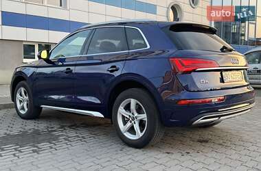 Внедорожник / Кроссовер Audi Q5 2021 в 