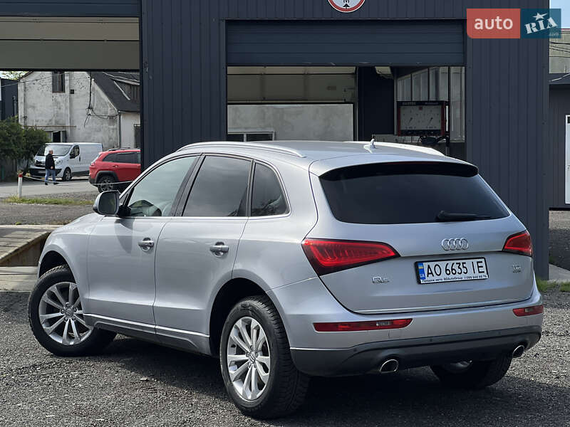 Внедорожник / Кроссовер Audi Q5 2014 в Ужгороде