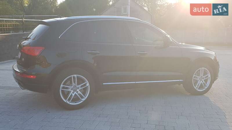 Внедорожник / Кроссовер Audi Q5 2015 в Городке