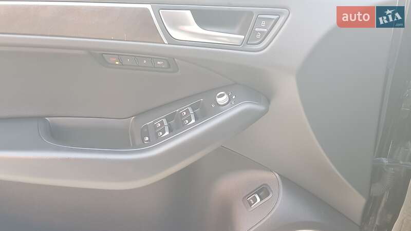 Внедорожник / Кроссовер Audi Q5 2015 в Городке