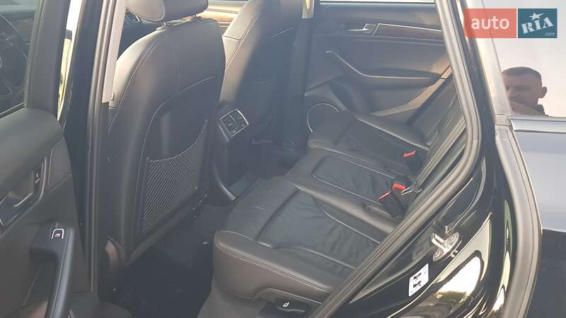 Внедорожник / Кроссовер Audi Q5 2015 в Городке