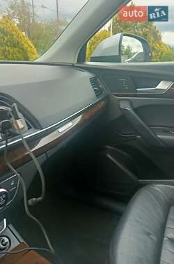 Внедорожник / Кроссовер Audi Q5 2018 в 