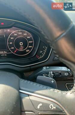 Внедорожник / Кроссовер Audi Q5 2018 в 