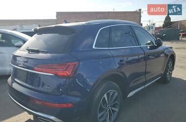 Внедорожник / Кроссовер Audi Q5 2022 в 