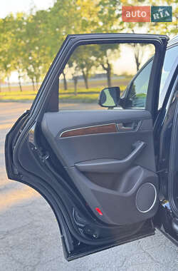 Внедорожник / Кроссовер Audi Q5 2012 в 