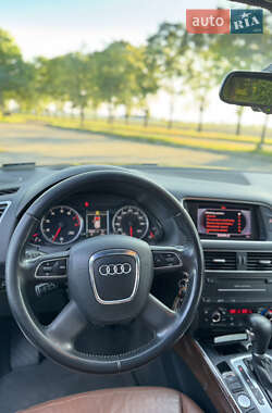 Внедорожник / Кроссовер Audi Q5 2012 в 
