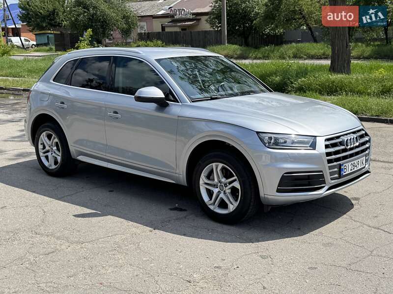 Внедорожник / Кроссовер Audi Q5 2019 в Киеве