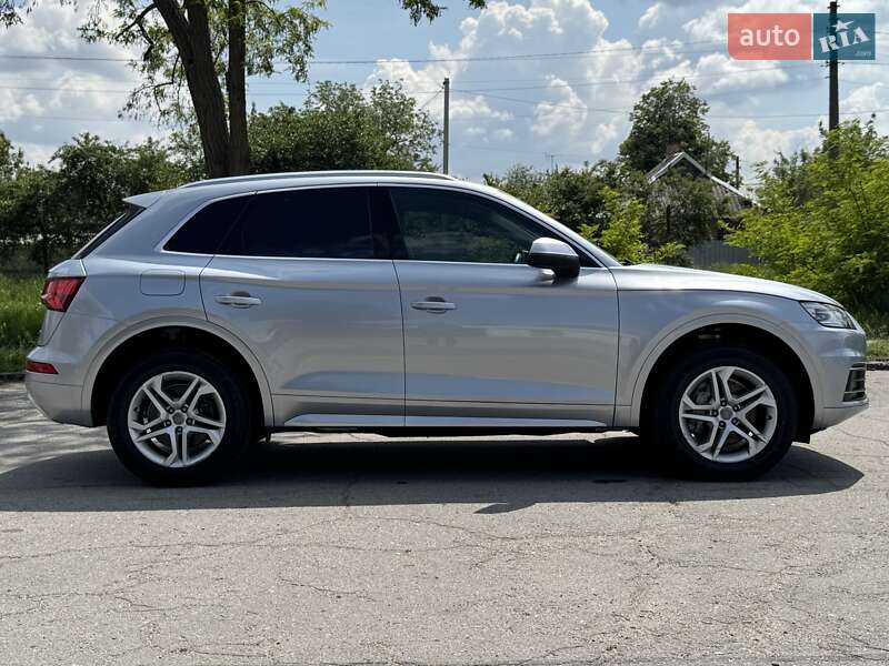 Внедорожник / Кроссовер Audi Q5 2019 в Киеве