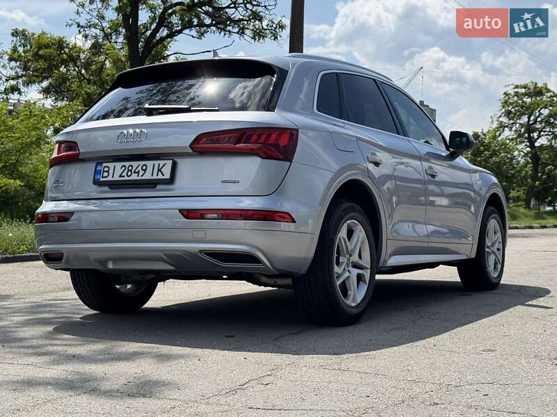 Внедорожник / Кроссовер Audi Q5 2019 в Киеве