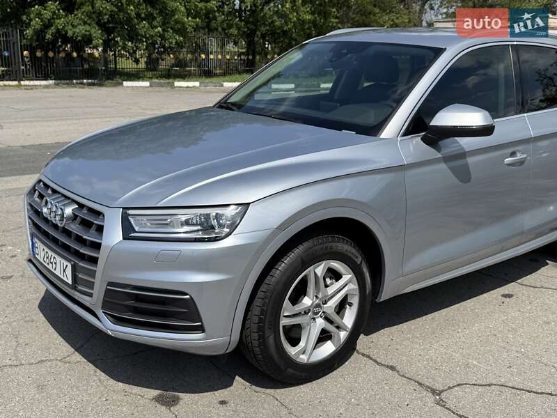 Внедорожник / Кроссовер Audi Q5 2019 в Киеве