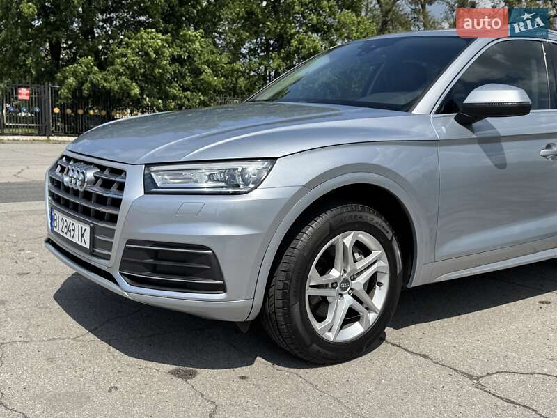 Внедорожник / Кроссовер Audi Q5 2019 в Киеве