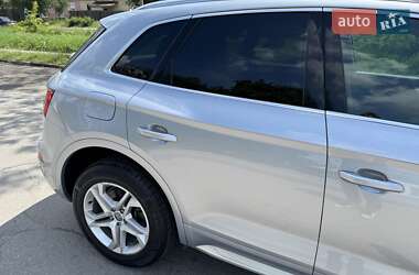 Внедорожник / Кроссовер Audi Q5 2019 в 