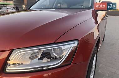 Позашляховик / Кросовер Audi Q5 2015 в 