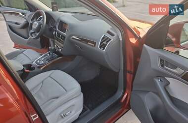 Позашляховик / Кросовер Audi Q5 2015 в 