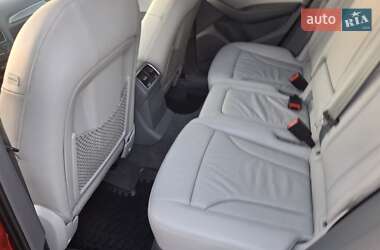Позашляховик / Кросовер Audi Q5 2015 в 