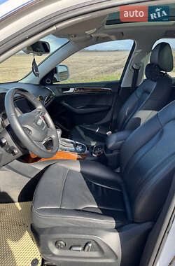 Внедорожник / Кроссовер Audi Q5 2014 в 