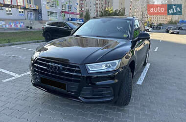 Внедорожник / Кроссовер Audi Q5 2018 в Киеве