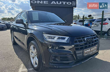 Внедорожник / Кроссовер Audi Q5 2018 в 