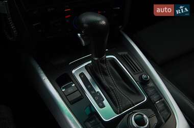 Внедорожник / Кроссовер Audi Q5 2012 в 