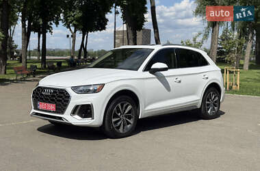 Внедорожник / Кроссовер Audi Q5 2021 в Киеве