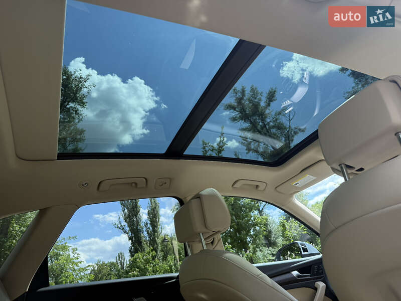 Внедорожник / Кроссовер Audi Q5 2021 в Киеве