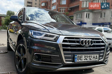 Позашляховик / Кросовер Audi Q5 2018 в Києві