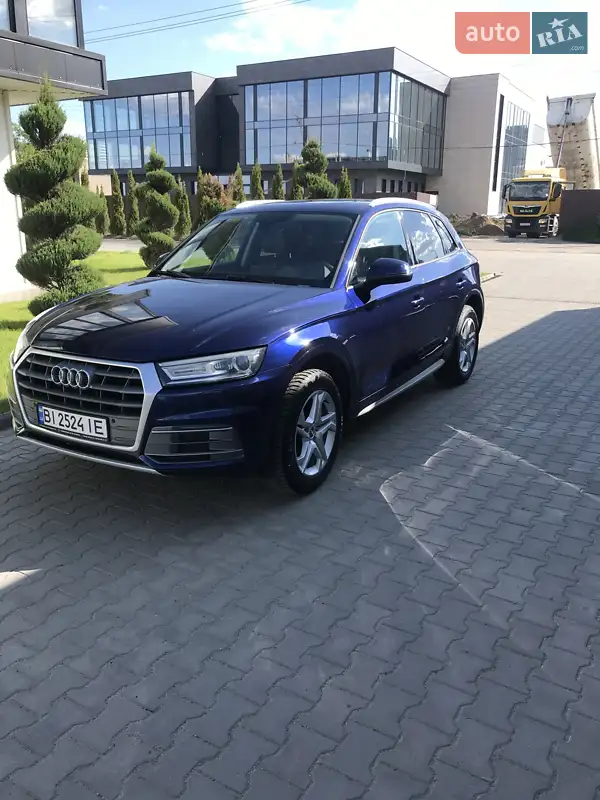 Внедорожник / Кроссовер Audi Q5 2018 в 