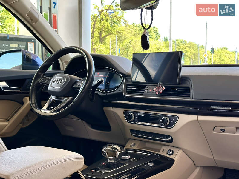 Внедорожник / Кроссовер Audi Q5 2017 в Николаеве