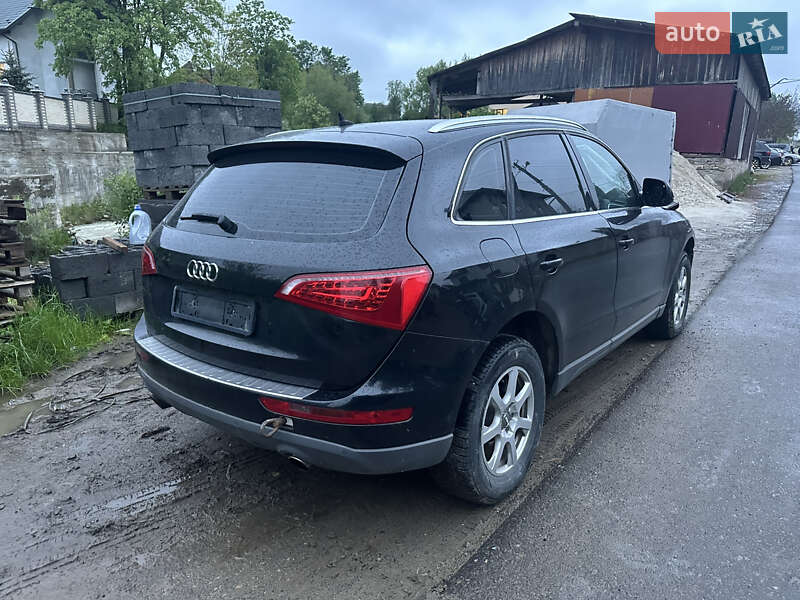 Внедорожник / Кроссовер Audi Q5 2009 в 