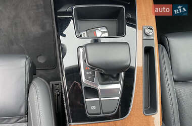 Внедорожник / Кроссовер Audi Q5 2021 в 