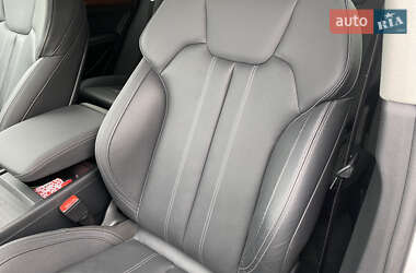 Внедорожник / Кроссовер Audi Q5 2021 в 