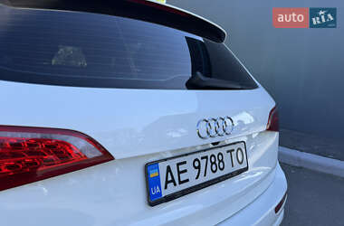 Внедорожник / Кроссовер Audi Q5 2010 в 