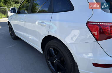 Внедорожник / Кроссовер Audi Q5 2010 в 