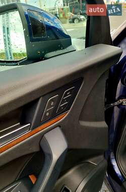 Позашляховик / Кросовер Audi Q5 2021 в 
