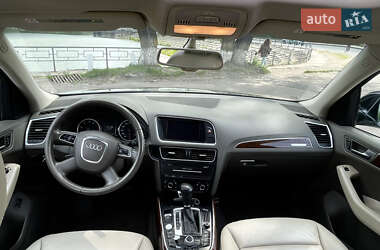 Внедорожник / Кроссовер Audi Q5 2011 в 