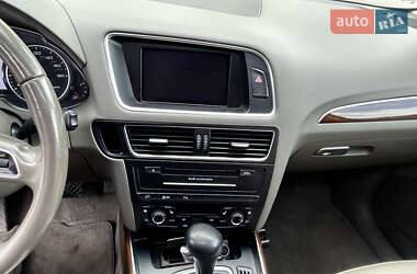 Внедорожник / Кроссовер Audi Q5 2011 в 