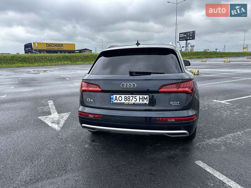 Внедорожник / Кроссовер Audi Q5 2017 в Львове
