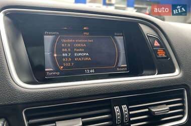 Позашляховик / Кросовер Audi Q5 2015 в 