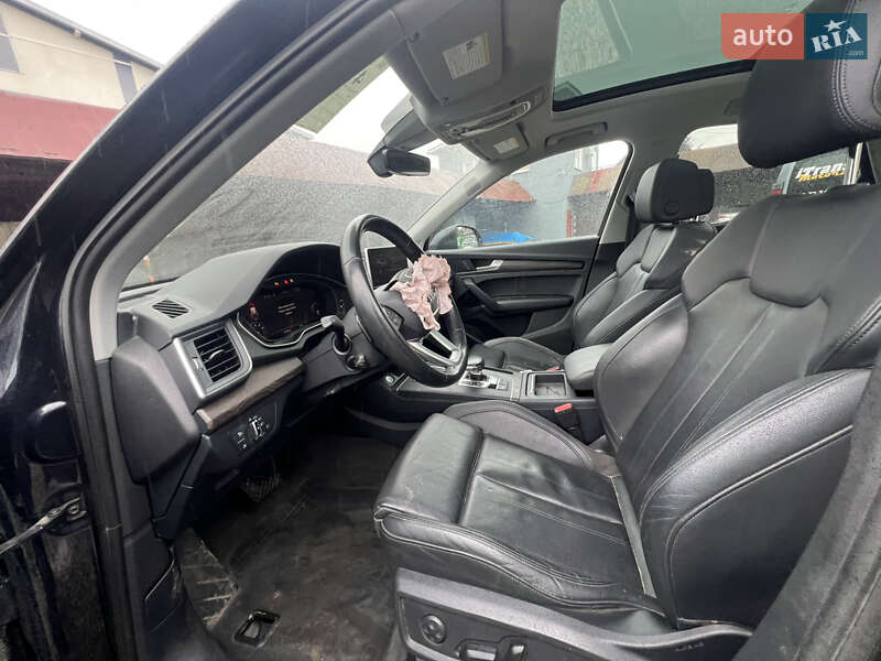Внедорожник / Кроссовер Audi Q5 2017 в Стрые