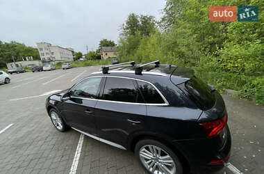 Внедорожник / Кроссовер Audi Q5 2017 в 