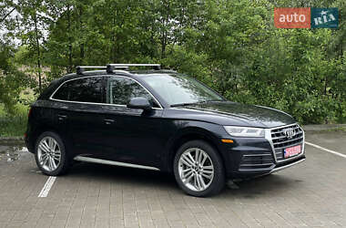 Внедорожник / Кроссовер Audi Q5 2017 в 