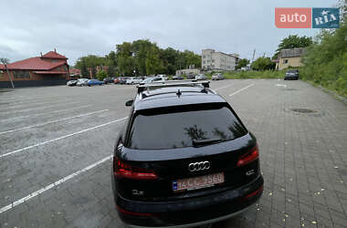 Внедорожник / Кроссовер Audi Q5 2017 в 