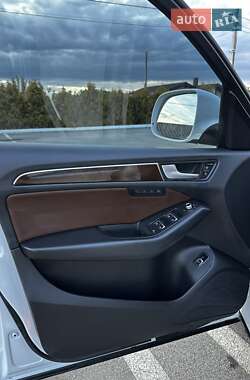 Внедорожник / Кроссовер Audi Q5 2012 в 