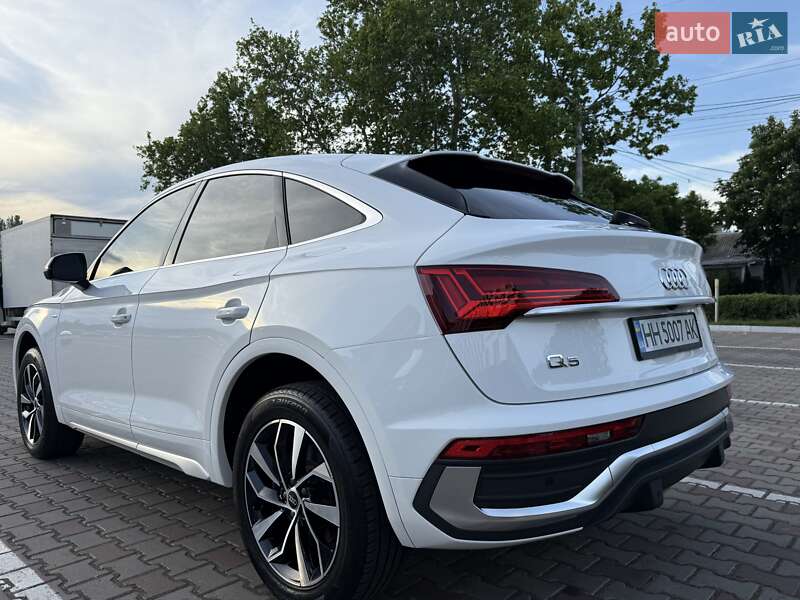 Внедорожник / Кроссовер Audi Q5 2022 в Одессе