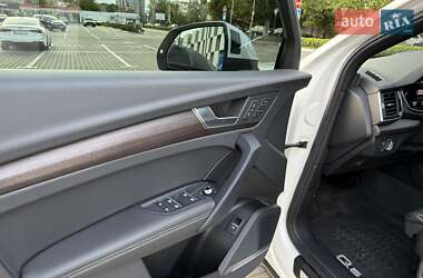 Внедорожник / Кроссовер Audi Q5 2022 в 