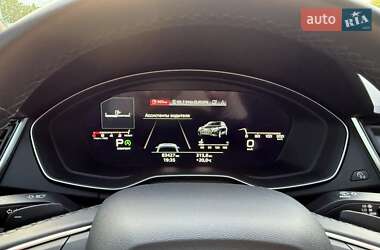 Внедорожник / Кроссовер Audi Q5 2022 в 
